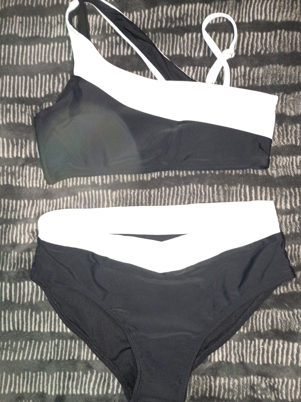 Girls' Black & White Two-Piece Swim Bikini Set Sz 12-13T